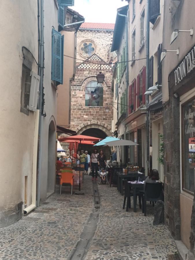 Chez David - T2 Neuf Dans Centre Historique Apartman Brioude Kültér fotó